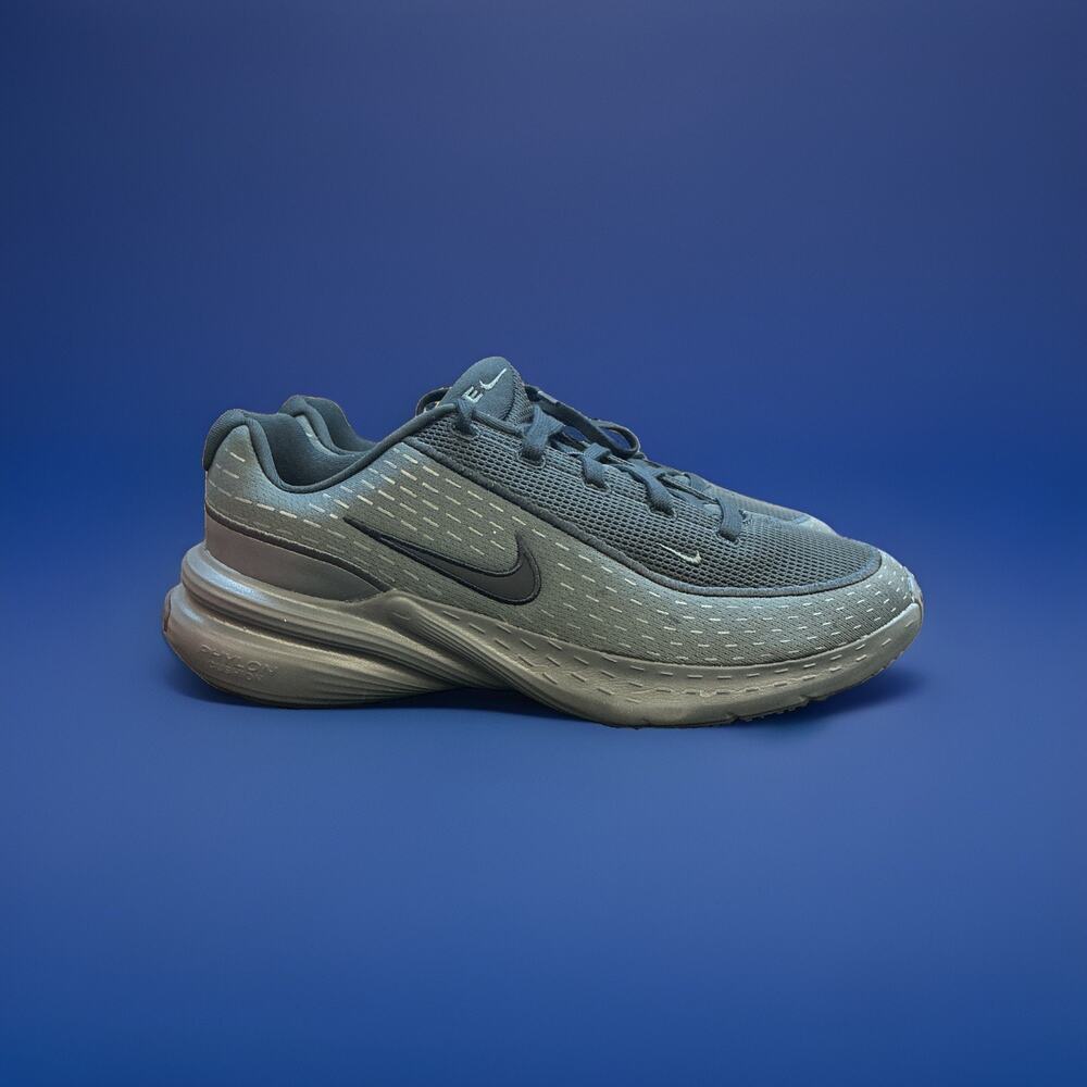 Size 10 - Nike Uplift SC Anthracite Black